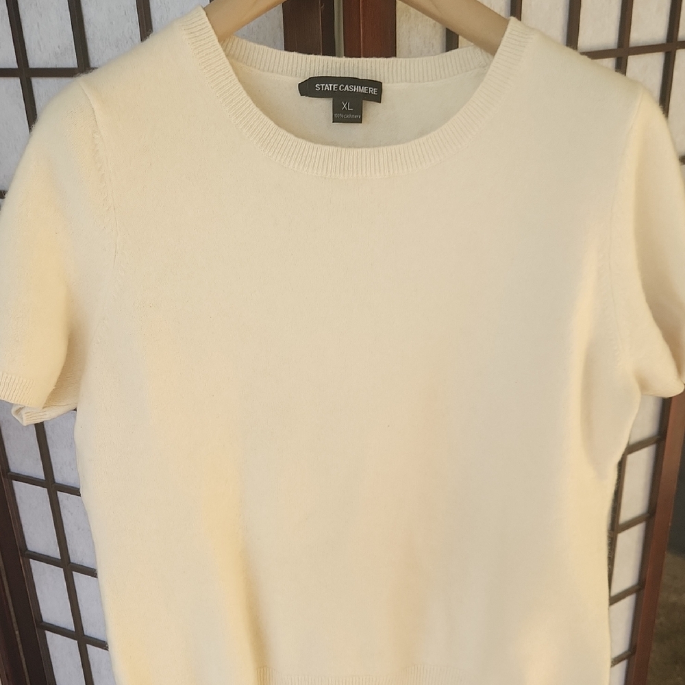 State Cashmere Women's Cream Crew Neck Sweater